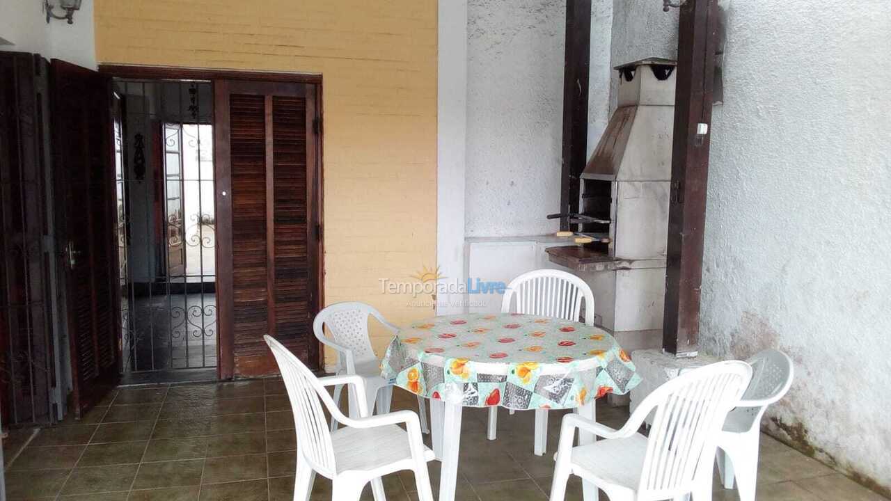 Casa para alquiler de vacaciones em Caraguatatuba (Martim de Sá)