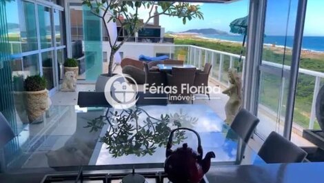 Magnifica Cobertura de Frente para o Mar