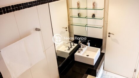 Casa Aconchegante com Quintal Amplo e Piscina em Campeche