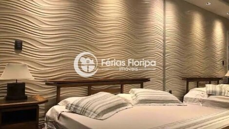 Magnifica Cobertura de Frente para o Mar