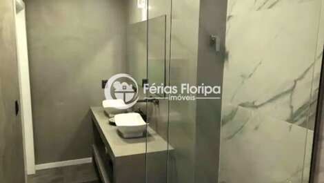 Magnifica Cobertura de Frente para o Mar