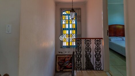 Casa com 4 quartos a poucos passos da Praia do Campeche