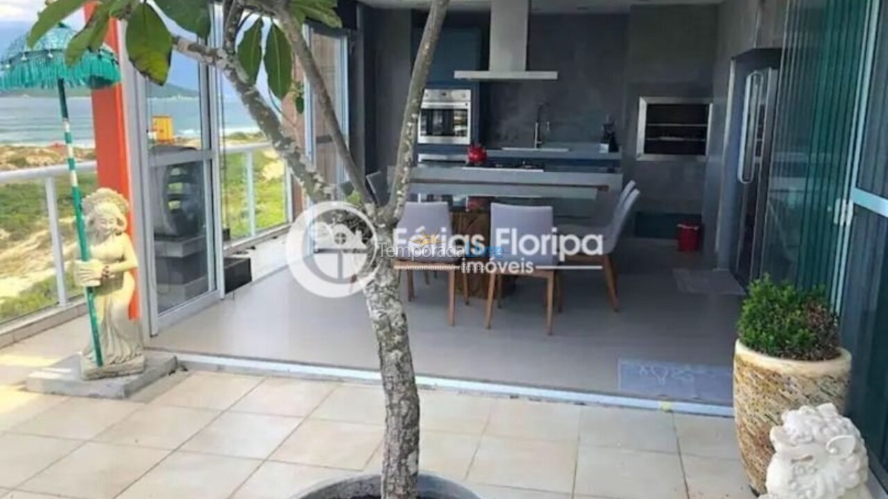 Apartamento para aluguel de temporada em Florianópolis (Novo Campeche)