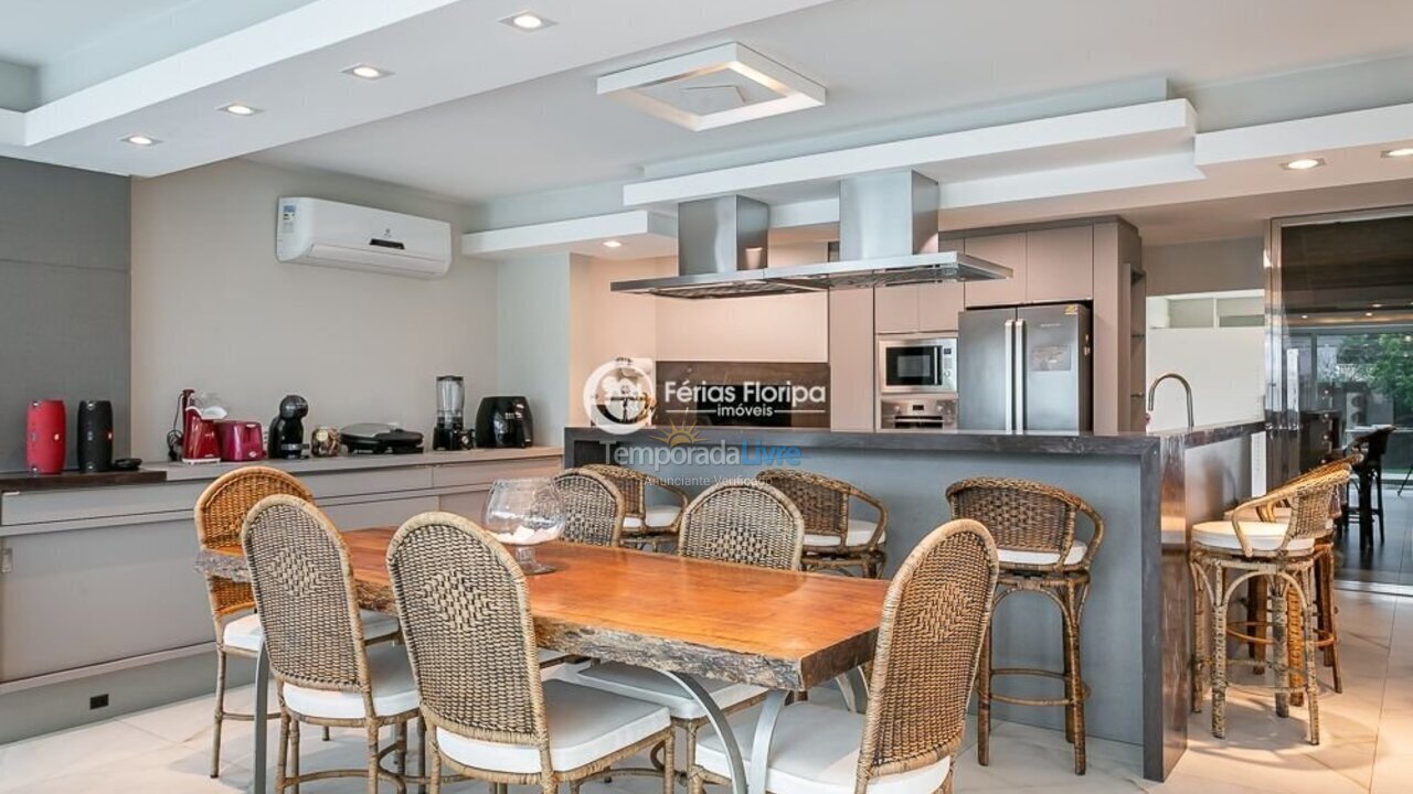 Casa para aluguel de temporada em Florianópolis (Barra da Lagoa)