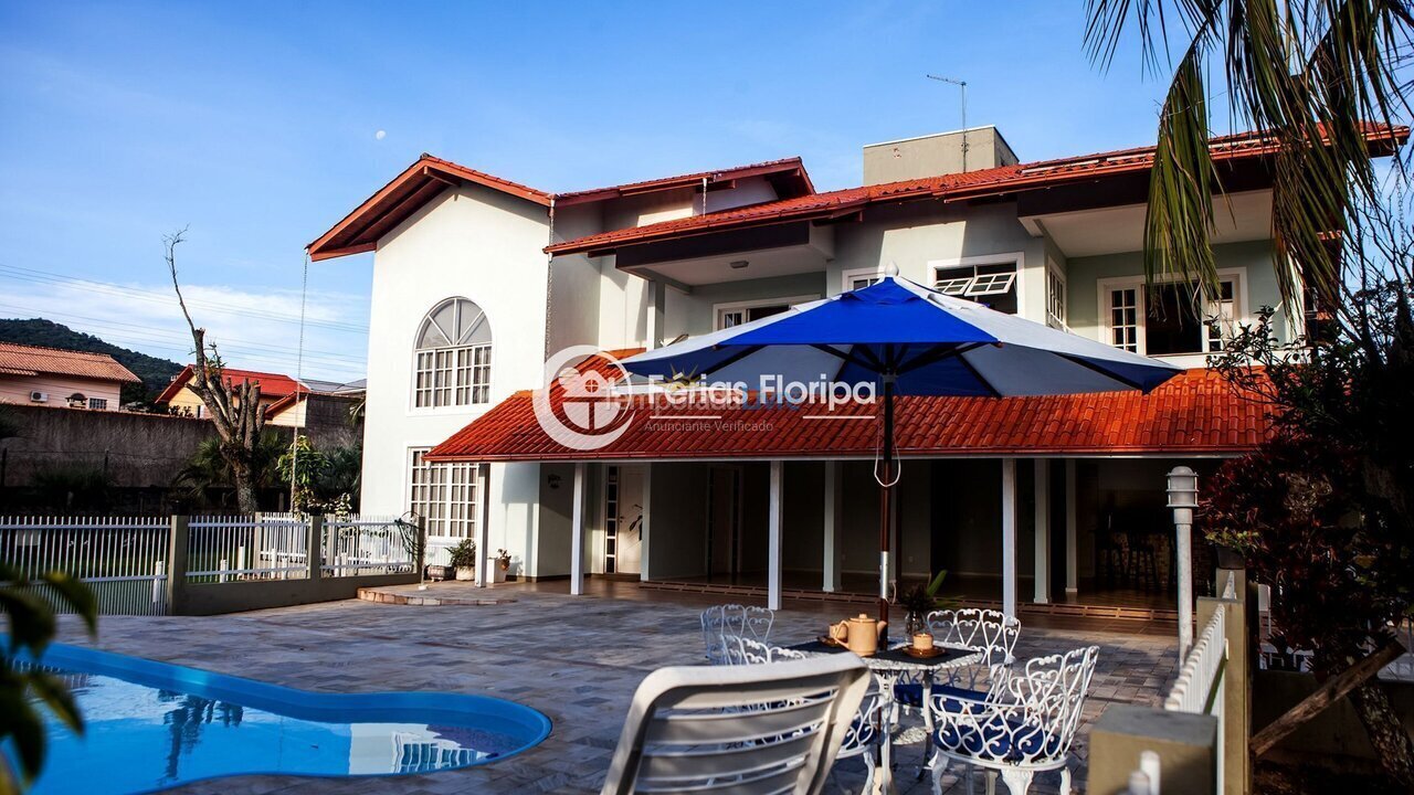 Casa para aluguel de temporada em Florianopolis (Campeche)