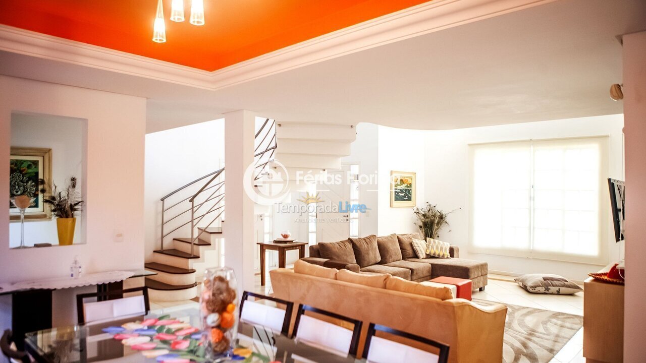 Casa para aluguel de temporada em Florianopolis (Campeche)