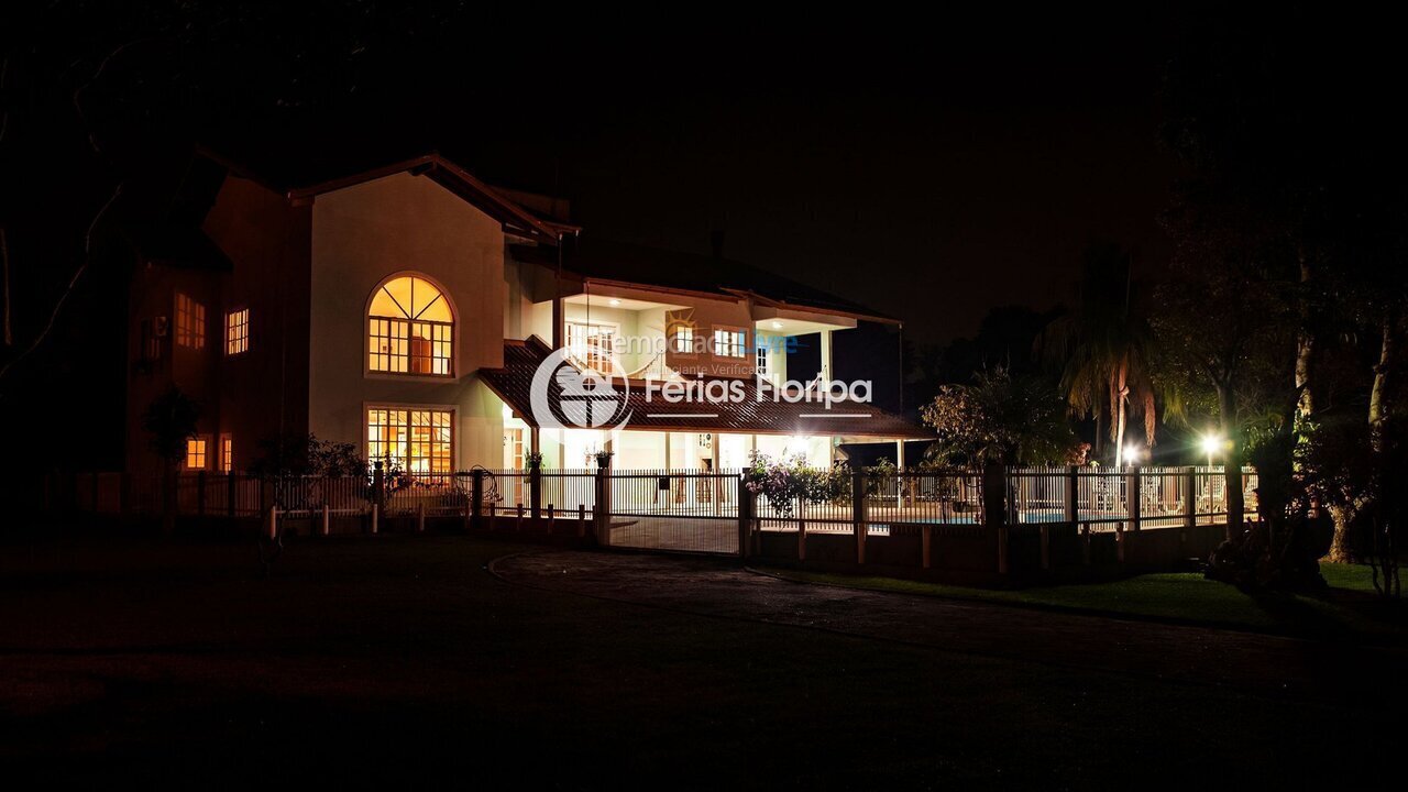 Casa para aluguel de temporada em Florianopolis (Campeche)