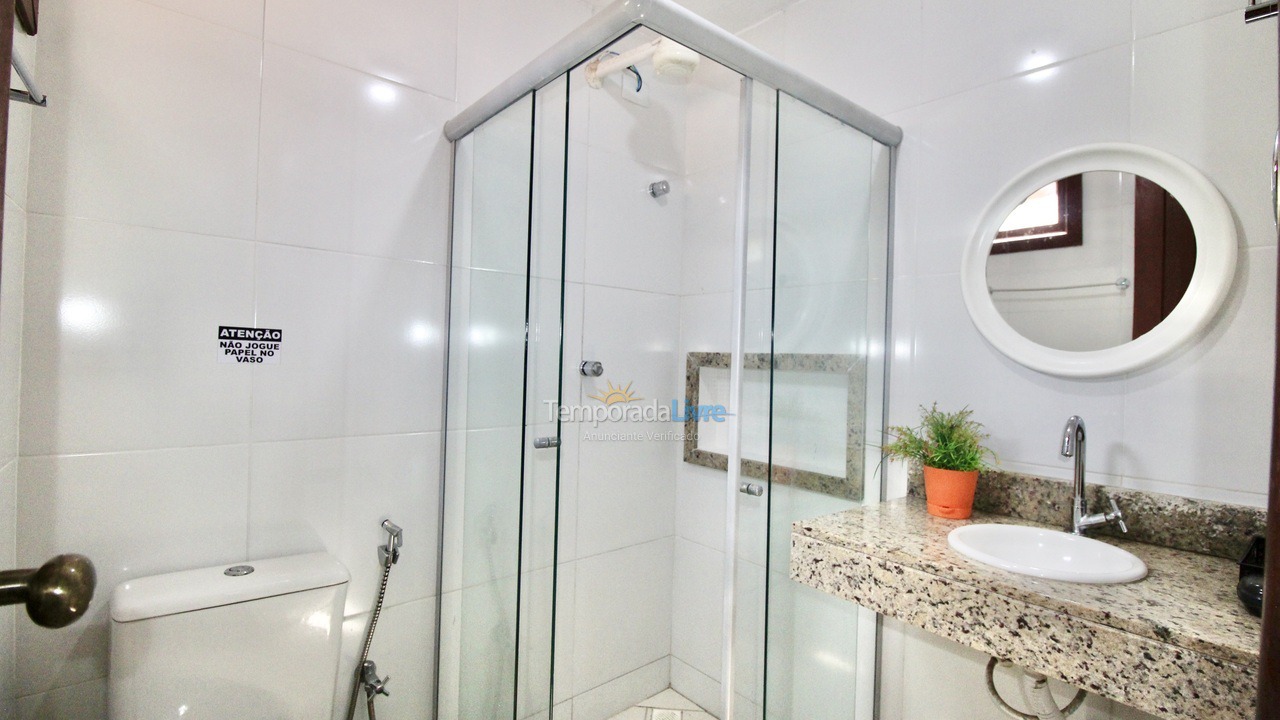 Casa para aluguel de temporada em Camaçari (Praia de Guarajuba)