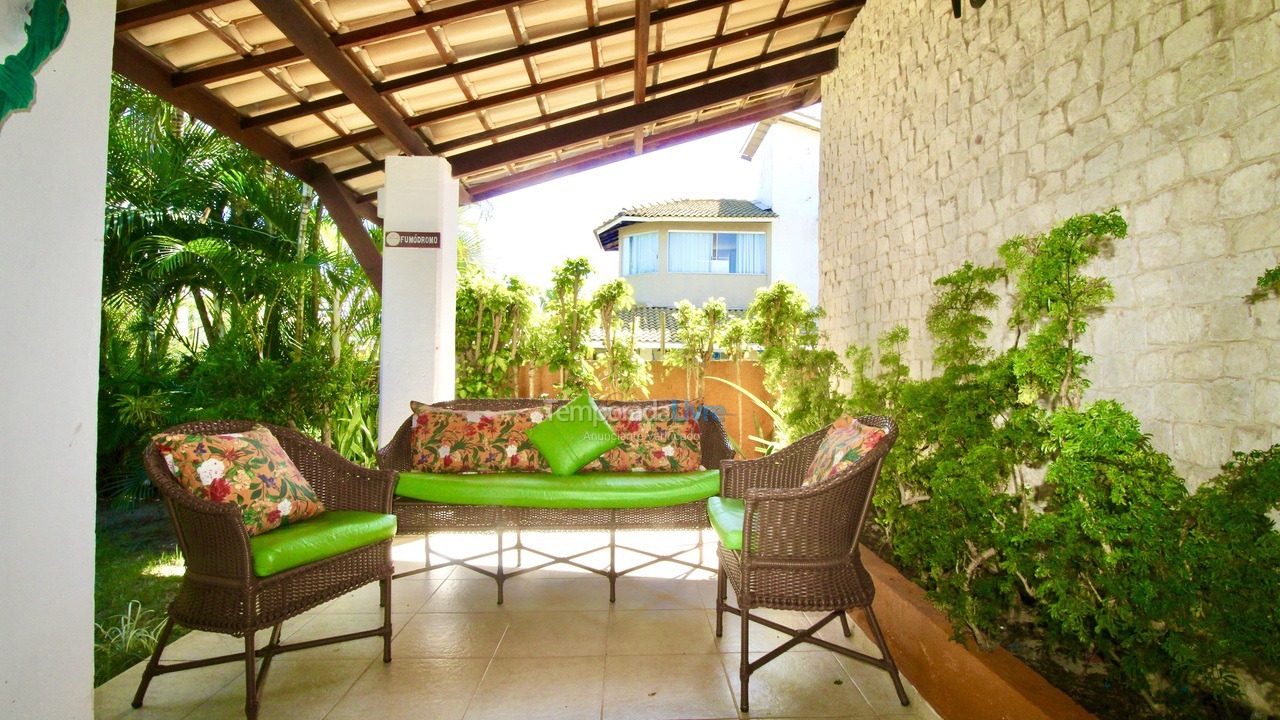 Casa para aluguel de temporada em Camaçari (Praia de Guarajuba)
