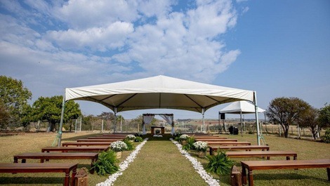 WITH HEATED POOL. LEISURE AND FOR EVENTS / PARTIES.