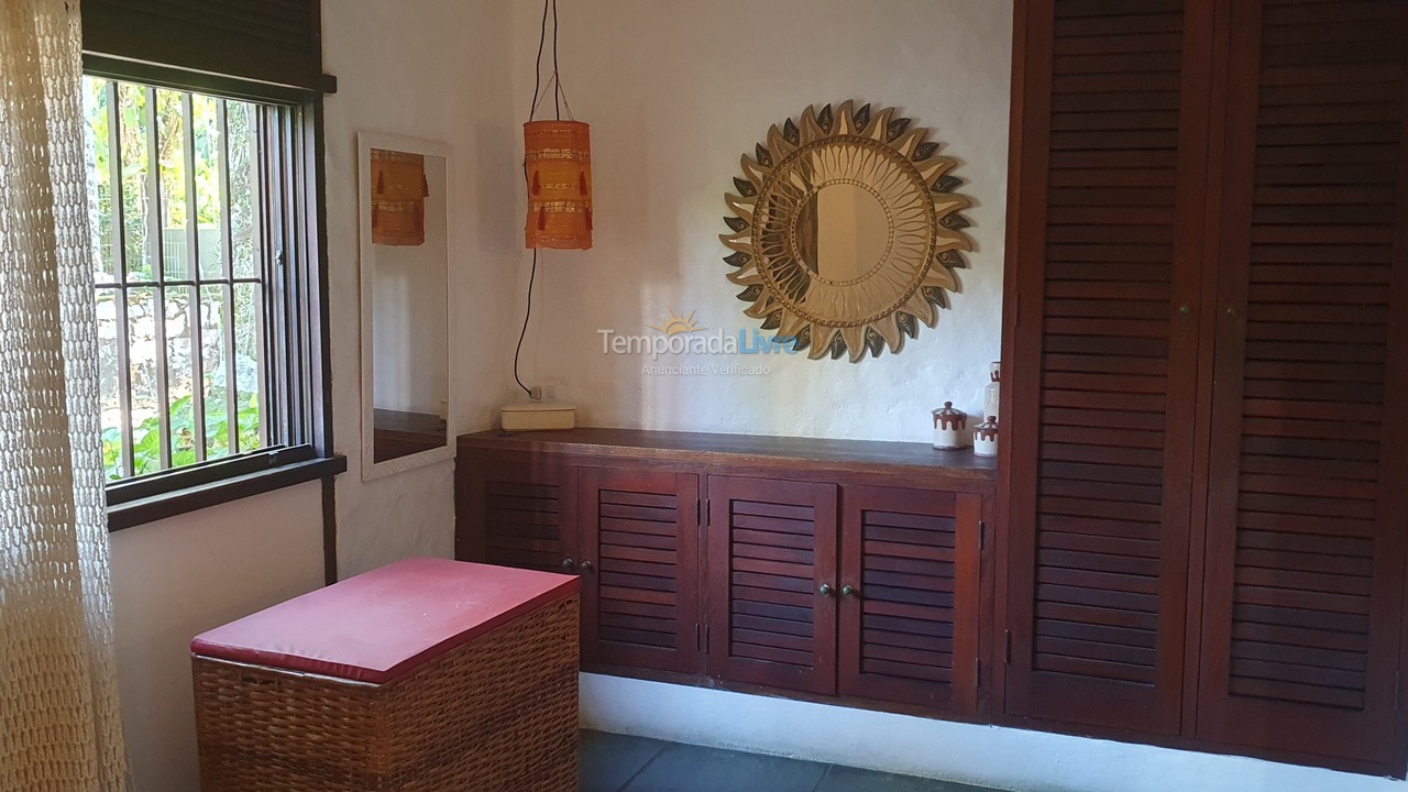 Casa para aluguel de temporada em Ubatuba (Praia das Toninhas)