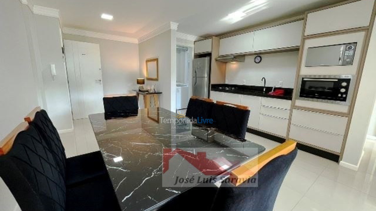 Apartamento para aluguel de temporada em Bombinhas (Praia de Bombinhas)