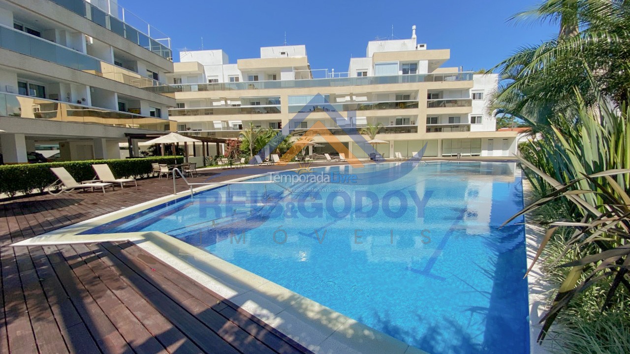 Apartamento para aluguel de temporada em Florianópolis (Jurere Tradicional)