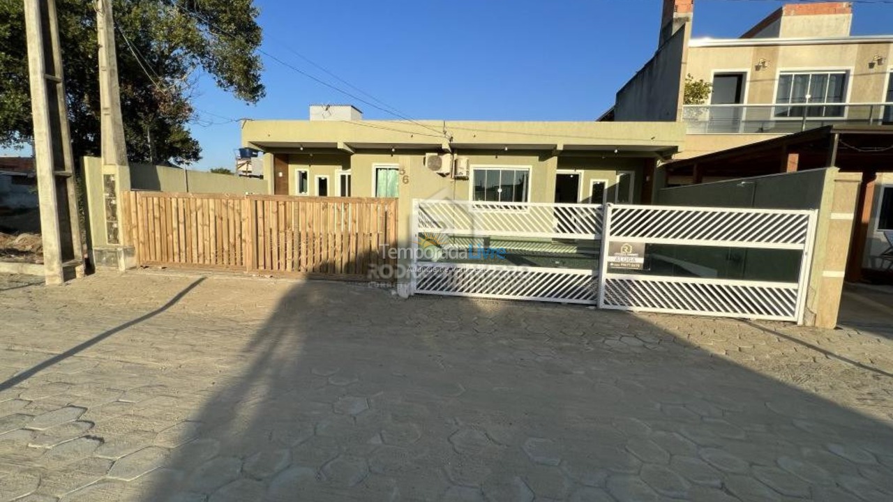 House for vacation rental in Bombinhas (Canto Grande)