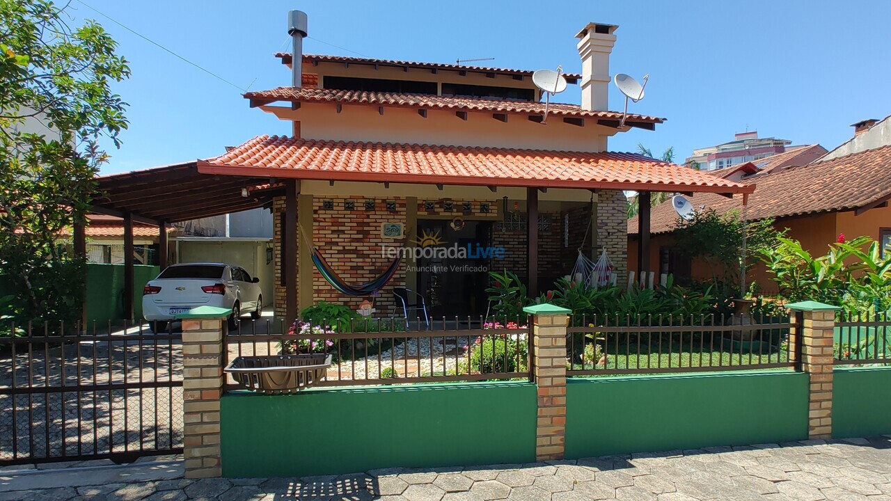 Casa para alquiler de vacaciones em São Francisco do Sul (Enseada)