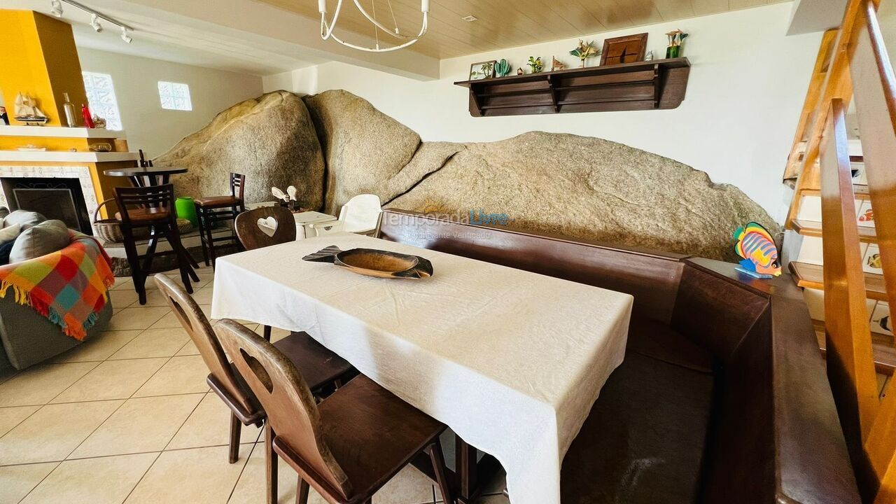 House for vacation rental in Bombinhas (Canto Grande)