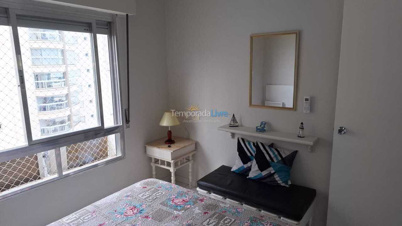 Apartment for vacation rental in Guarujá (Pitangueiras)