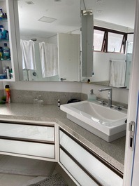 APT WITH FANTASTIC VIEW