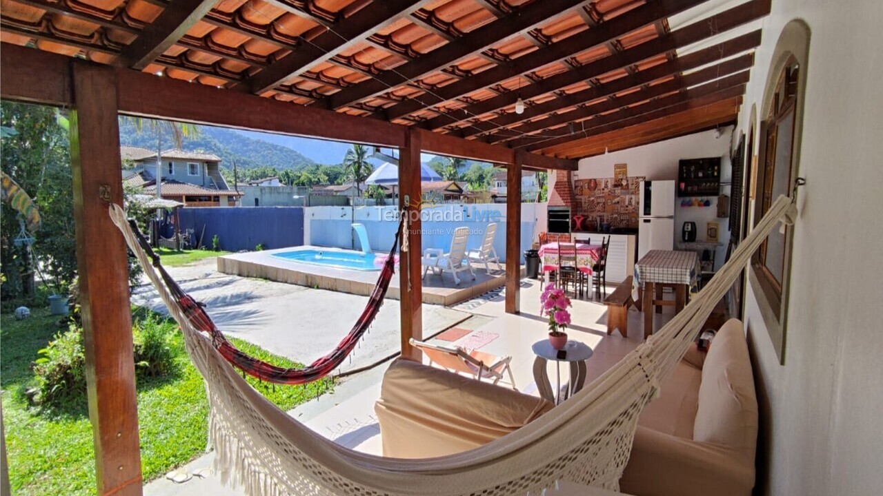 Casa para aluguel de temporada em Ubatuba (Lagoinha)