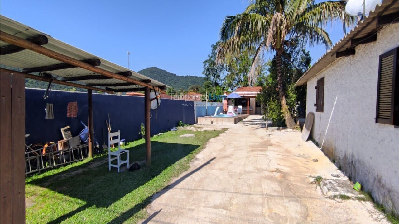 Casa para aluguel de temporada em Ubatuba (Lagoinha)