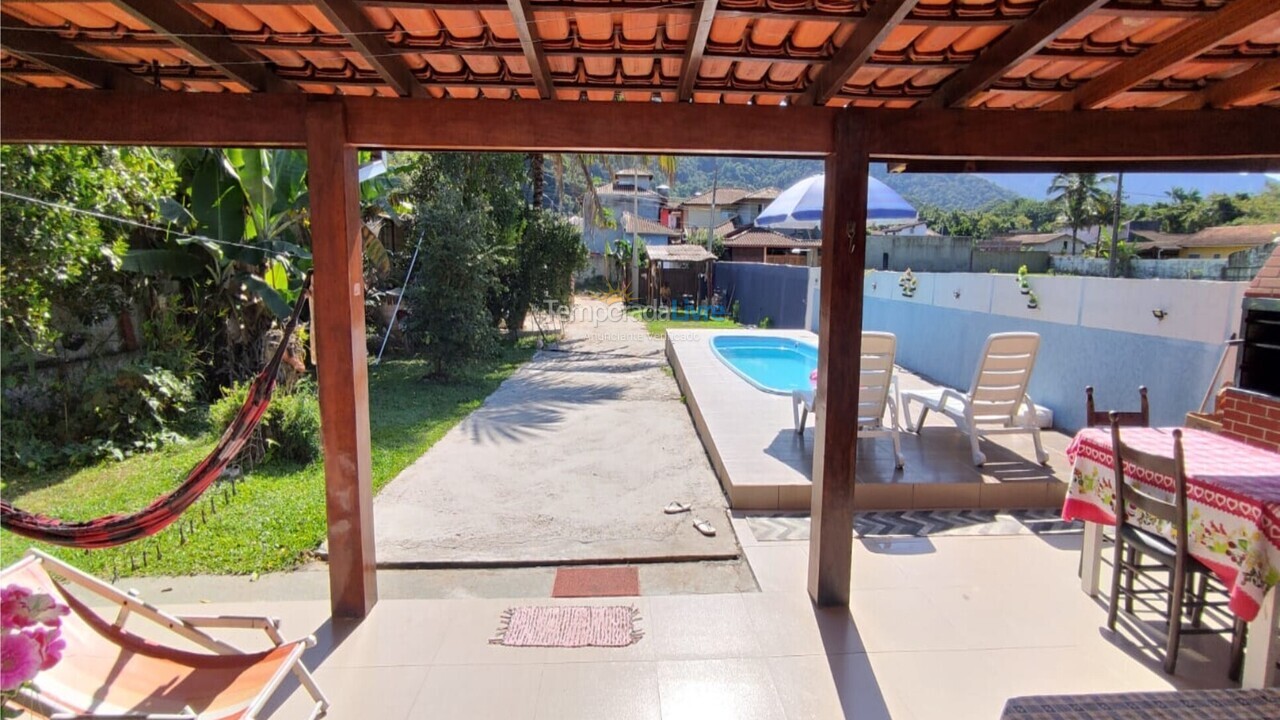 Casa para aluguel de temporada em Ubatuba (Lagoinha)