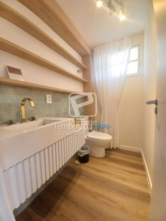 Apartamento para aluguel de temporada em Balneário Camboriú (Centro)