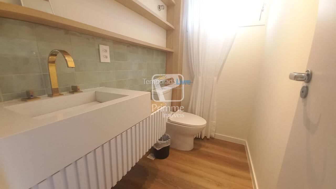 Apartamento para aluguel de temporada em Balneário Camboriú (Centro)