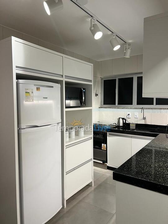 Apartment for vacation rental in Bombinhas (Praia de Bombinhas)