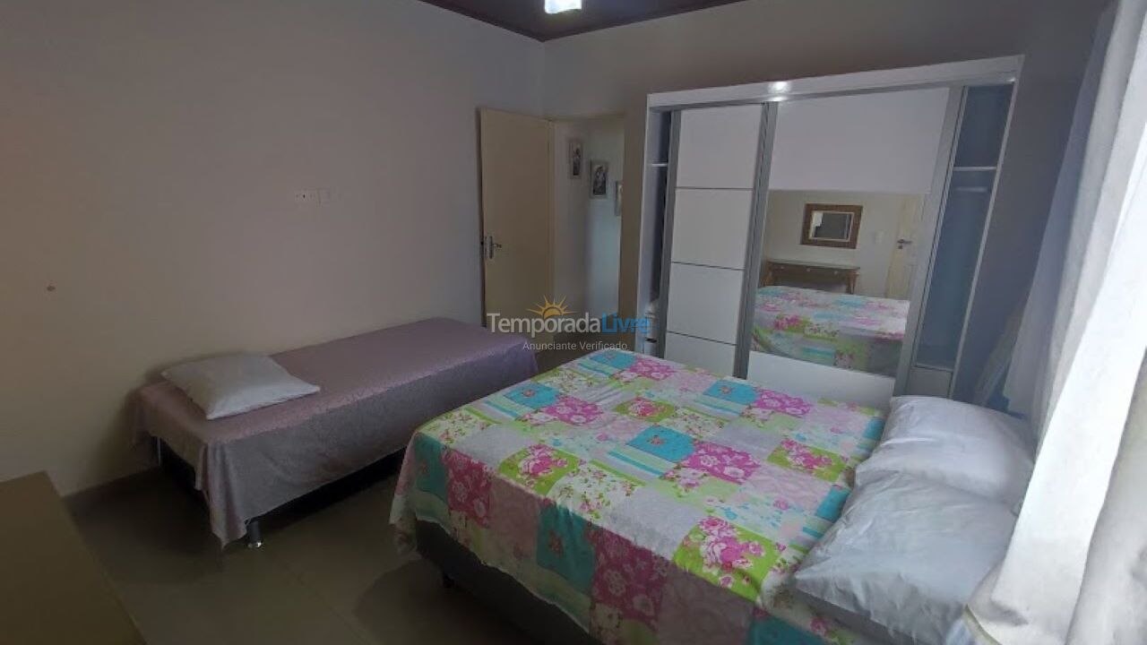 Casa para aluguel de temporada em Ubatuba (Estufa 2)