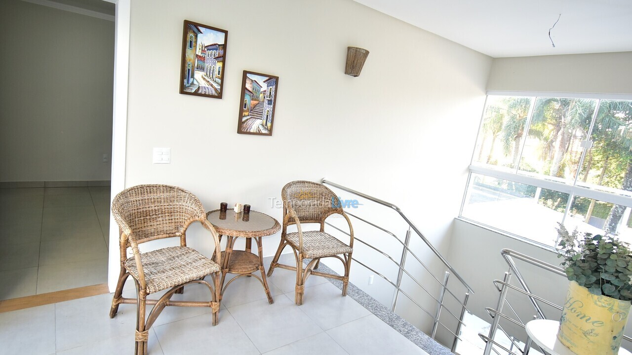 Casa para aluguel de temporada em Bombinhas (Canto Grande)