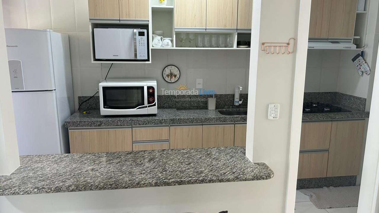 Apartamento para alquiler de vacaciones em Bombinhas (Praia de Bombas)