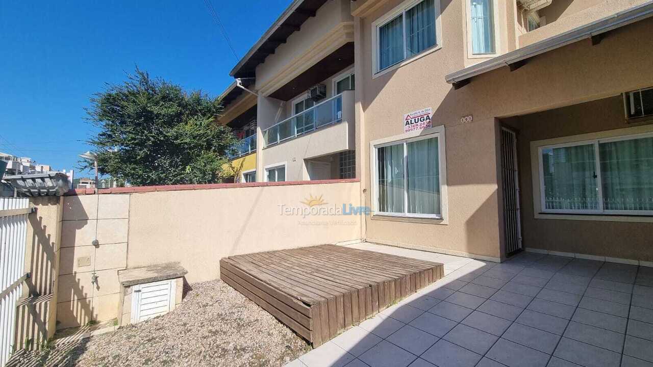 House for vacation rental in Bombinhas (Praia de Bombinhas)