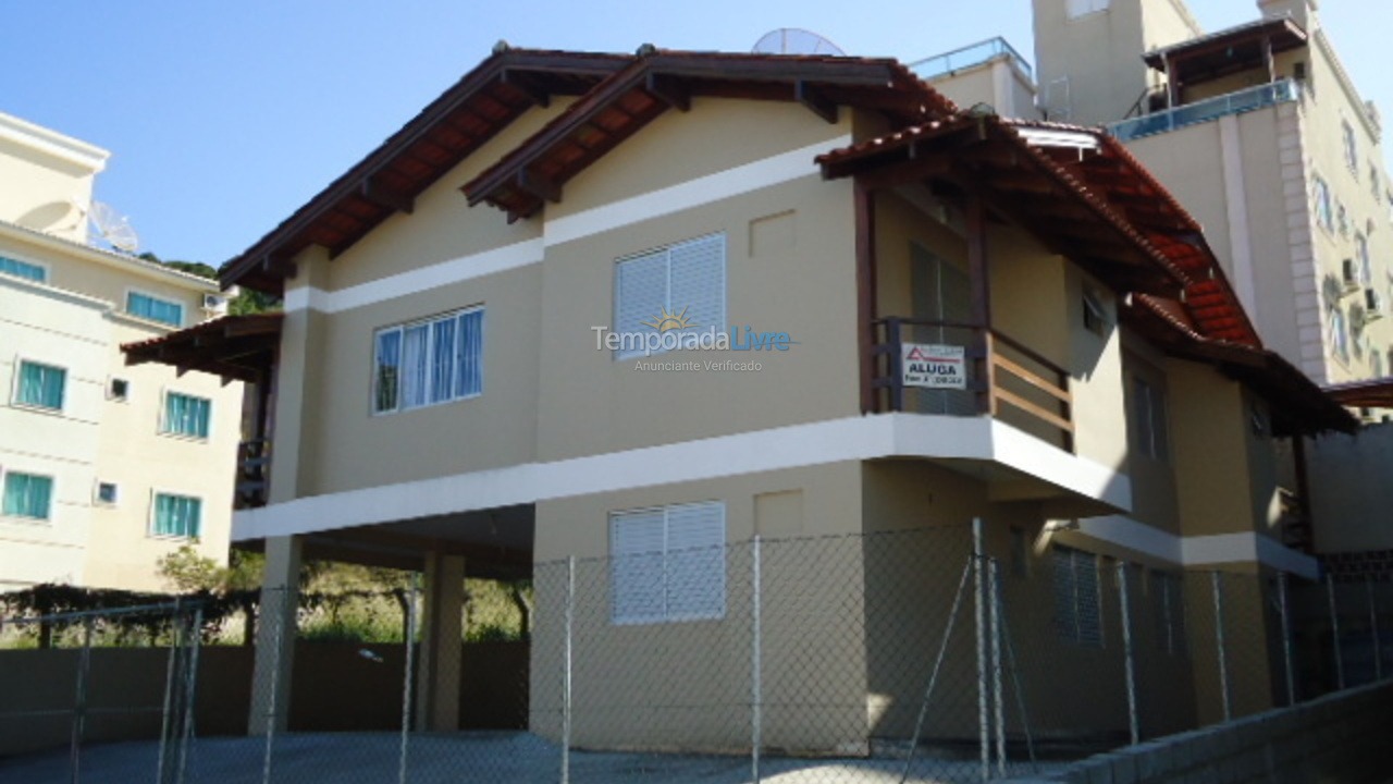 Apartamento para aluguel de temporada em Bombinhas (Praia de Bombinhas)