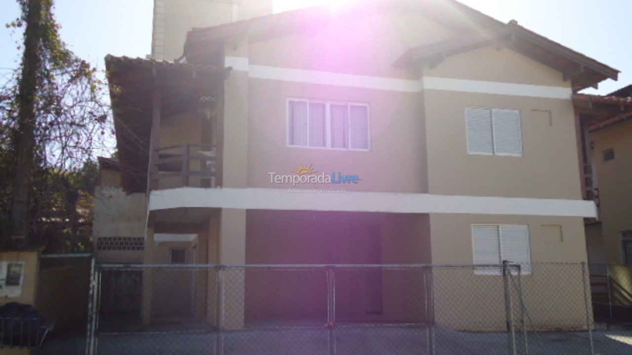 Apartamento para aluguel de temporada em Bombinhas (Praia de Bombinhas)