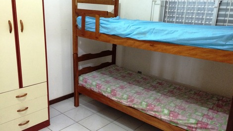 Apartamentos de 2 dormitórios ótimo preço em Bombinhas - C051