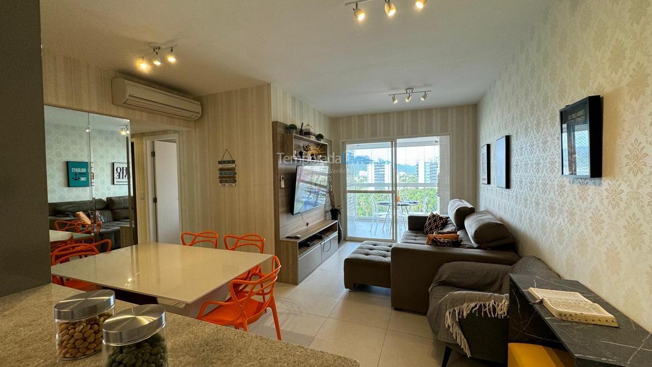 Apartamento para alquiler de vacaciones em Bertioga (Centro)
