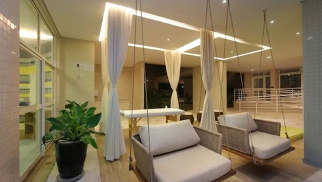 Apartamento en Condominio Frontal de Alto Standard con Vista Lateral