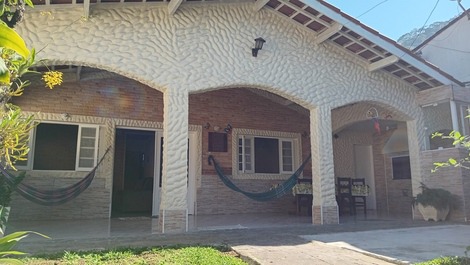 "varanda com churrasqueira"