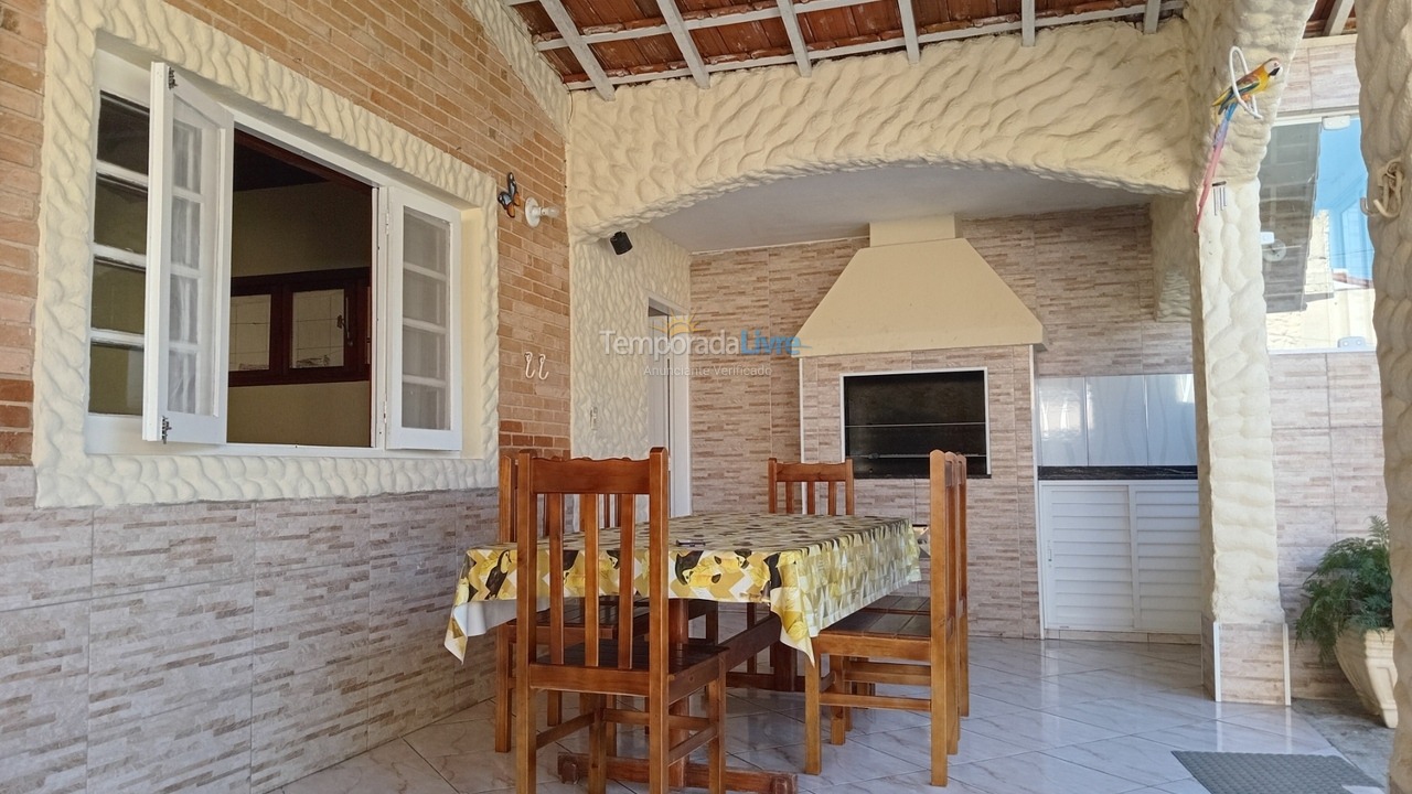 Casa para alquiler de vacaciones em Ubatuba (Praia do Lázaro)