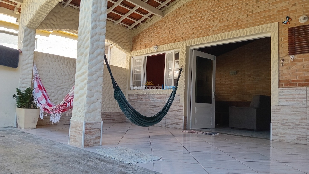 Casa para alquiler de vacaciones em Ubatuba (Praia do Lázaro)