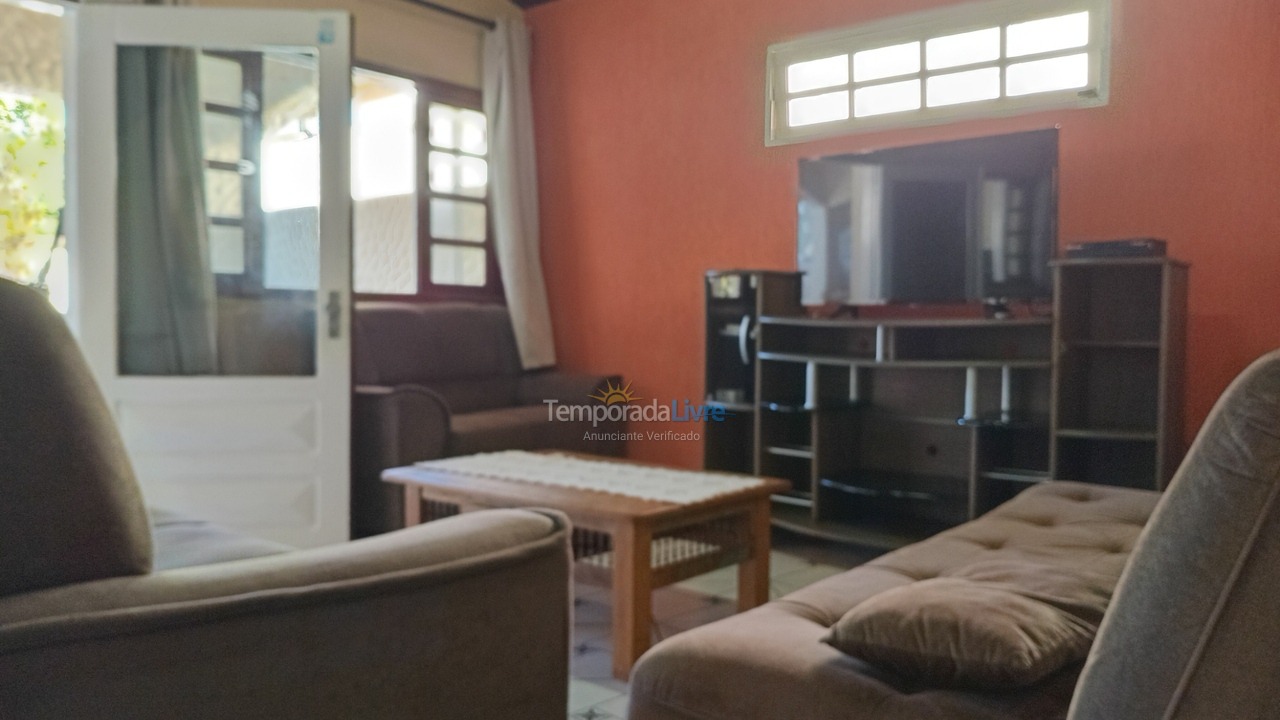 Casa para alquiler de vacaciones em Ubatuba (Praia do Lázaro)