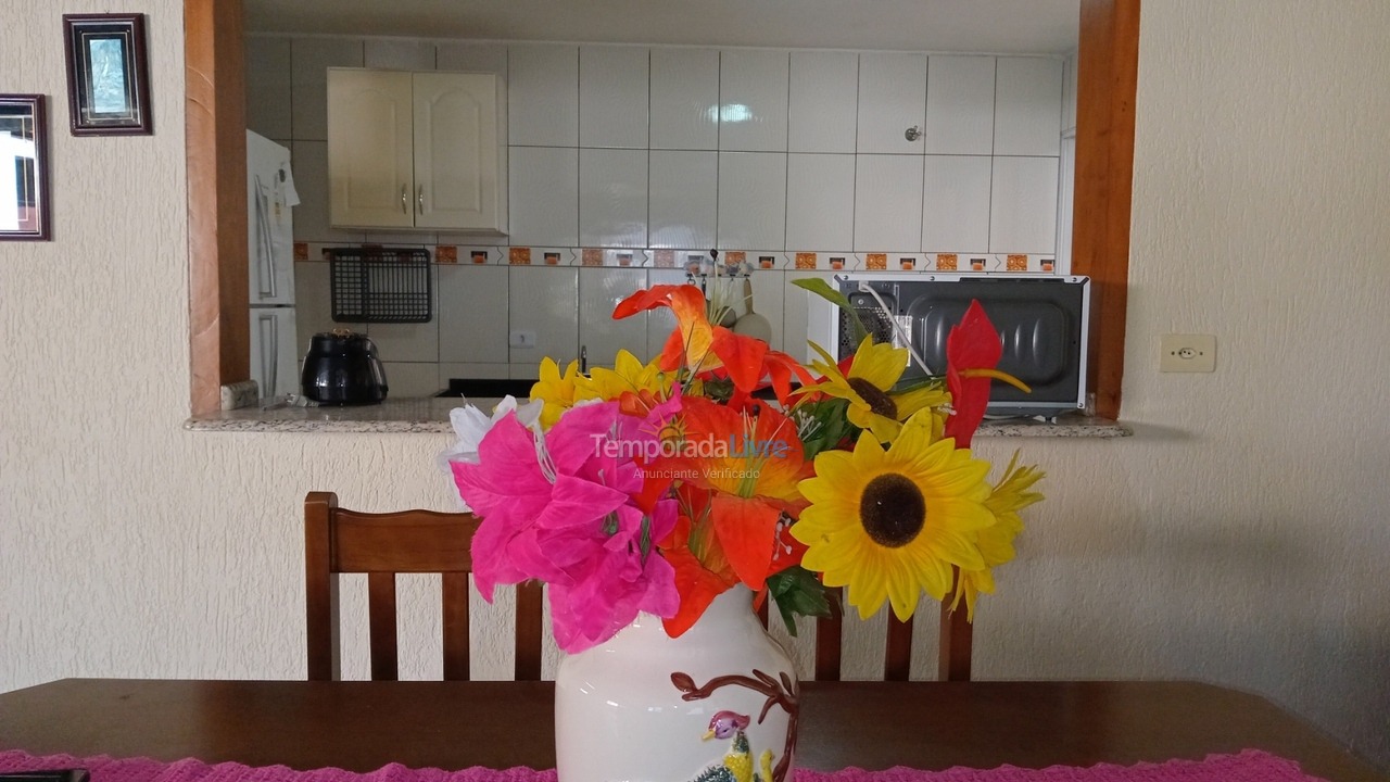 Casa para alquiler de vacaciones em Ubatuba (Praia do Lázaro)