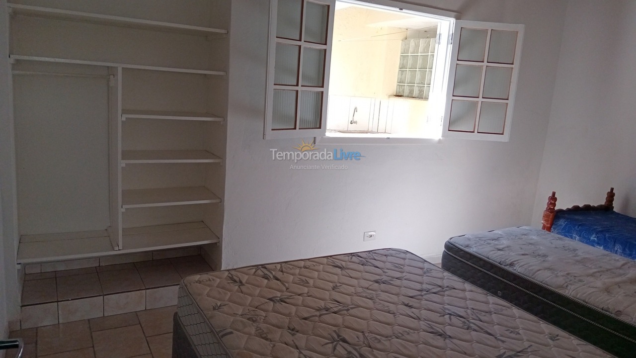 Casa para alquiler de vacaciones em Ubatuba (Praia do Lázaro)