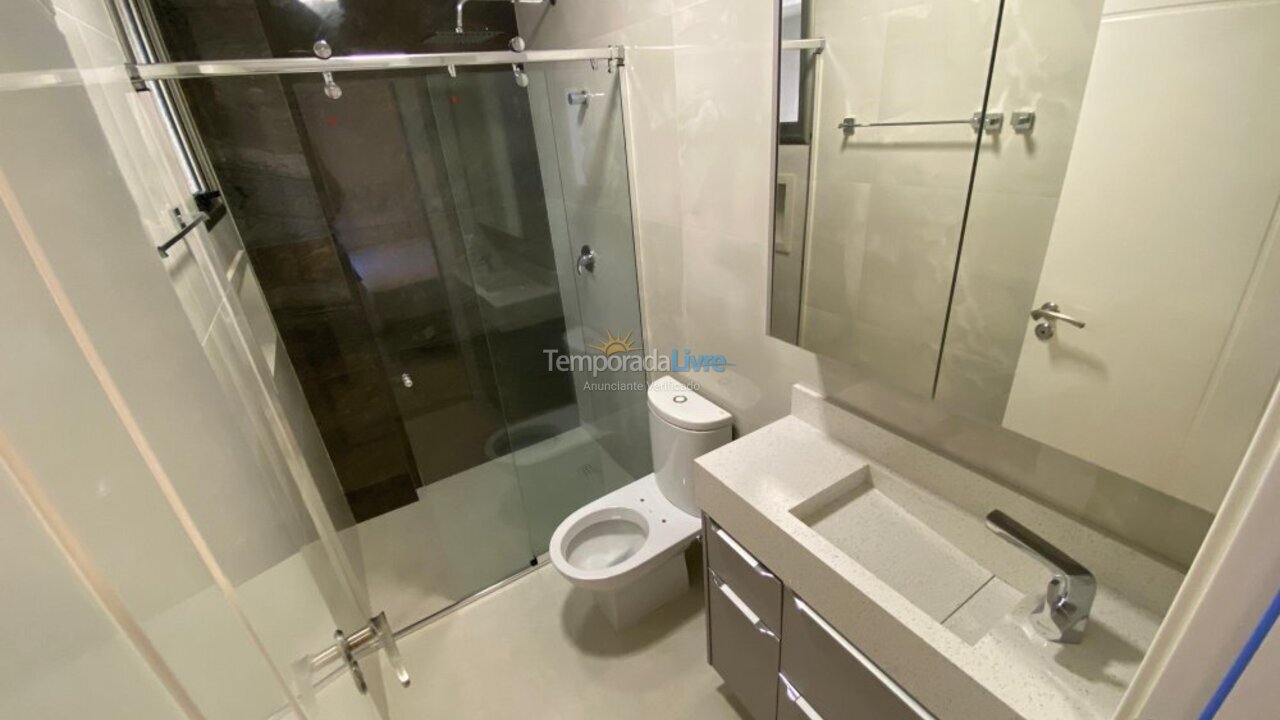 Apartment for vacation rental in Bombinhas (Praia de Bombinhas)