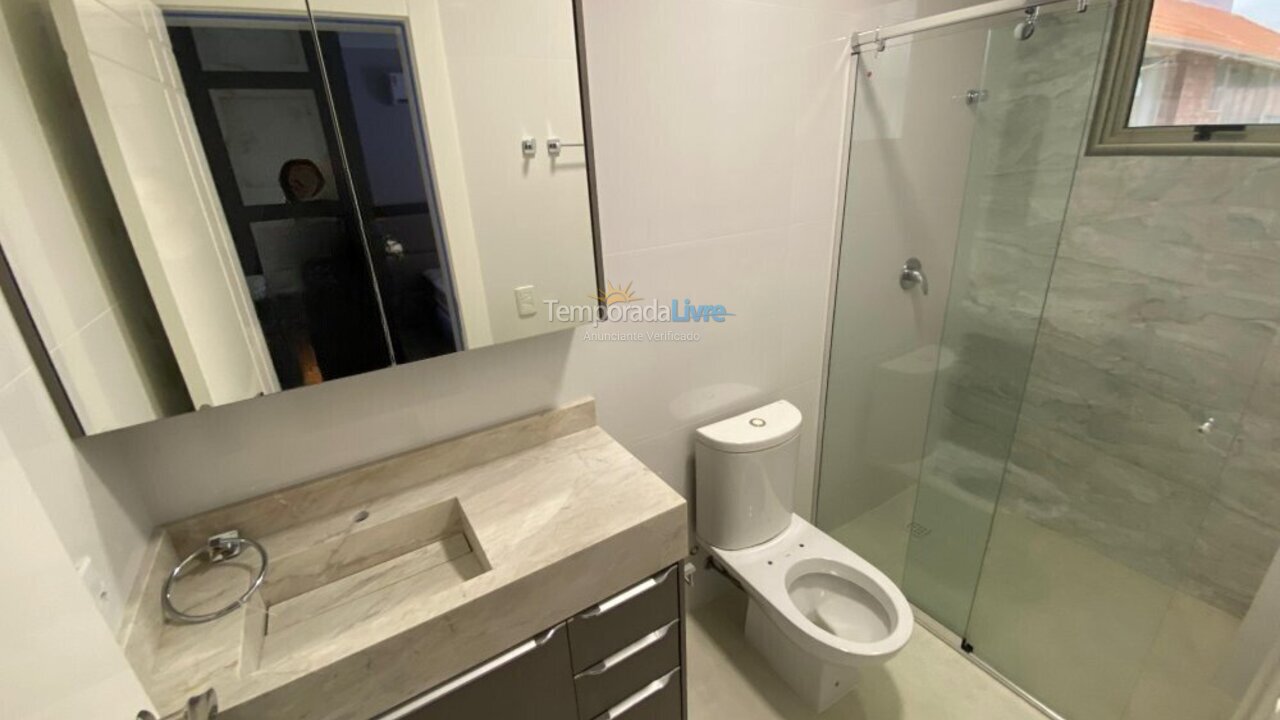 Apartment for vacation rental in Bombinhas (Praia de Bombinhas)