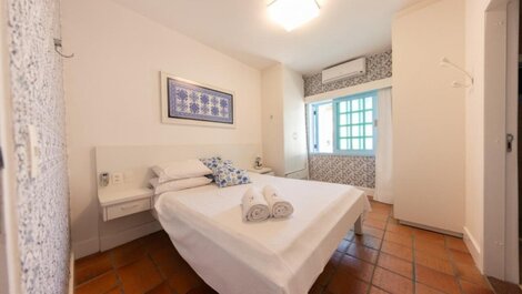 CERFECT HOME, OCEAN FRONT WITH 5 BEDROOMS IN THE CENTER OF BOMBINHAS BEACH