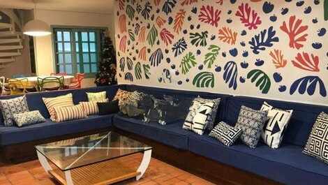 CERFECT HOME, OCEAN FRONT WITH 5 BEDROOMS IN THE CENTER OF BOMBINHAS BEACH