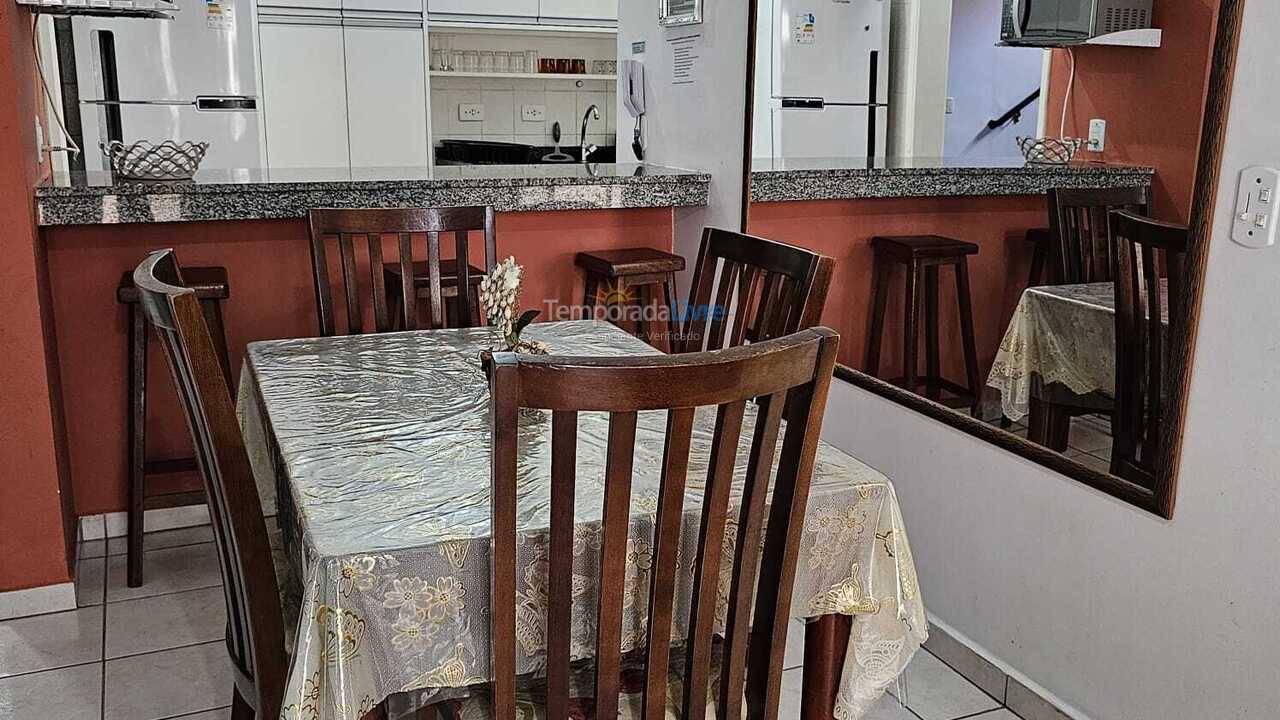 Apartamento para aluguel de temporada em Ubatuba (Praia Grande)