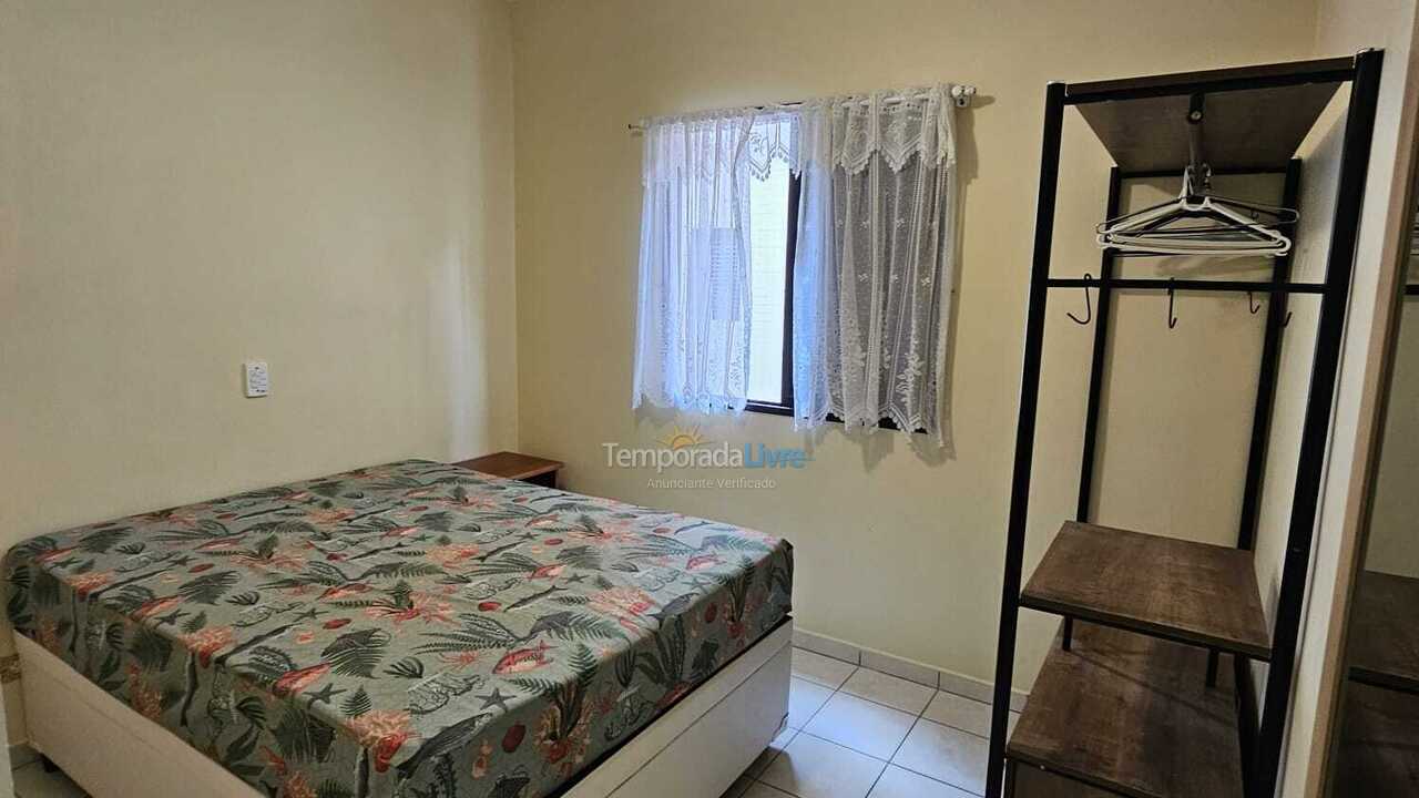 Apartamento para aluguel de temporada em Ubatuba (Praia Grande)