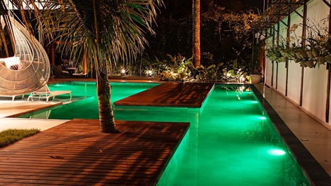 CASA CLEAN MODERNA A 180 METROS DA PRAIA DE JUQUEHY